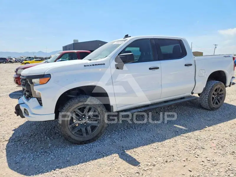 2023 Chevrolet Silverado фото