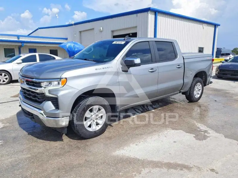 2023 Chevrolet Silverado photo