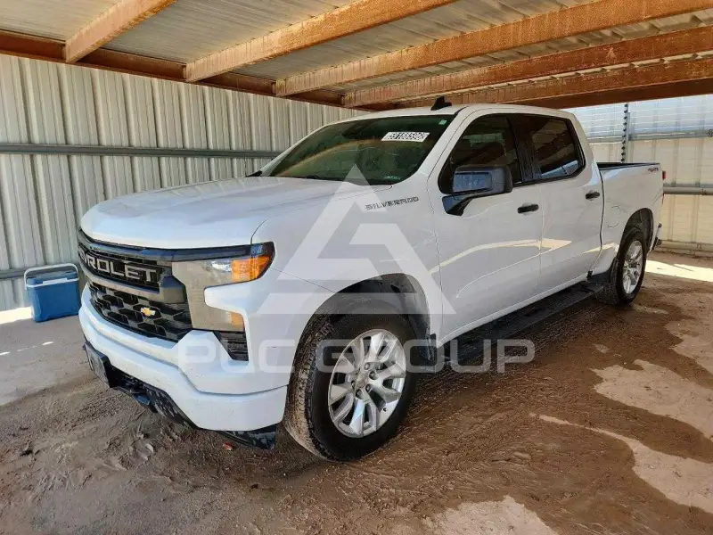 2023 Chevrolet Silverado фото