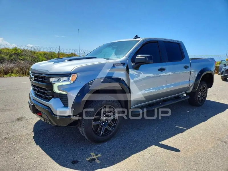 2023 Chevrolet Silverado фото