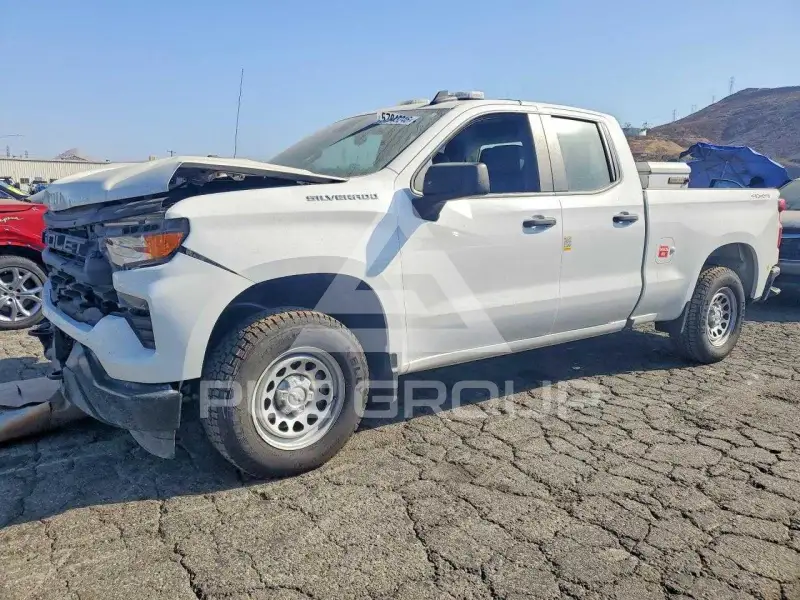 2023 Chevrolet Silverado photo