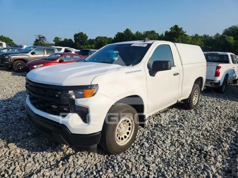 2023 Chevrolet Silverado фото