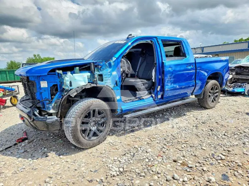 2023 Chevrolet Silverado фото