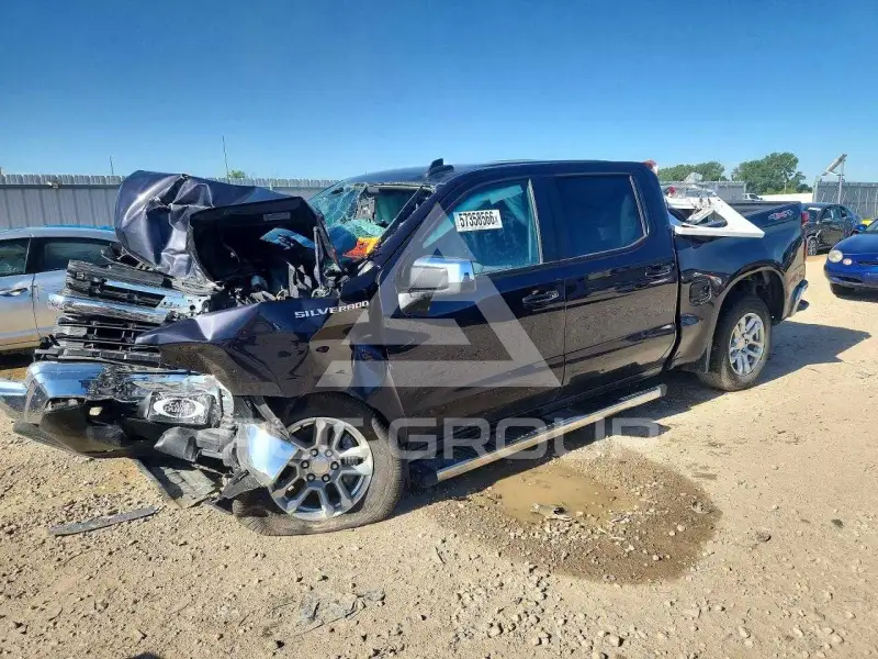 2023 Chevrolet Silverado фото