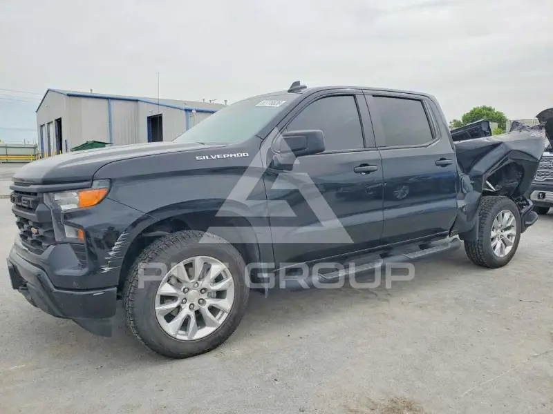 2023 Chevrolet Silverado photo