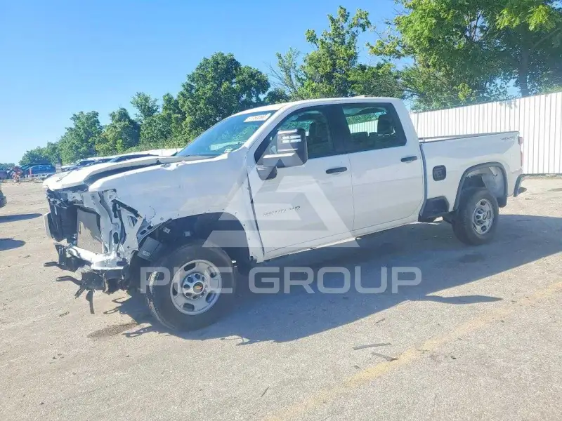 2023 Chevrolet Silverado фото