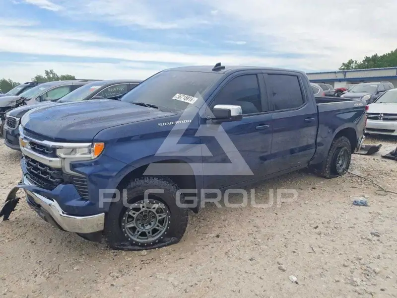 2023 Chevrolet Silverado photo