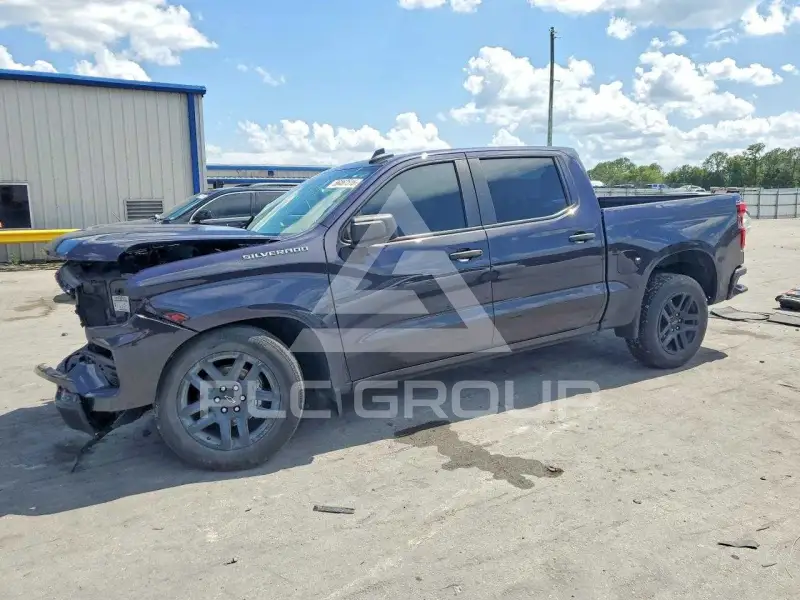 2023 Chevrolet Silverado photo