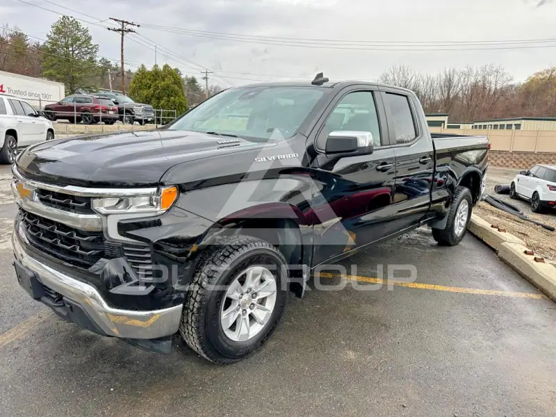 2023 Chevrolet Silverado photo