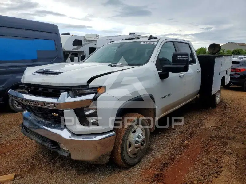 2023 Chevrolet Silverado photo