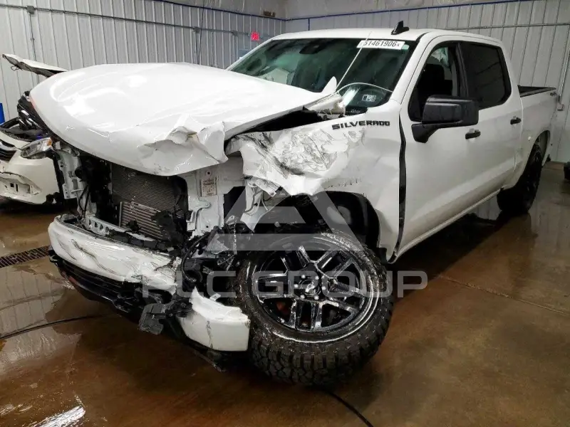 2023 Chevrolet Silverado фото