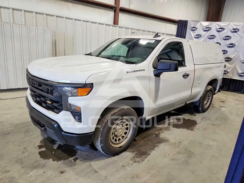 2023 Chevrolet Silverado фото