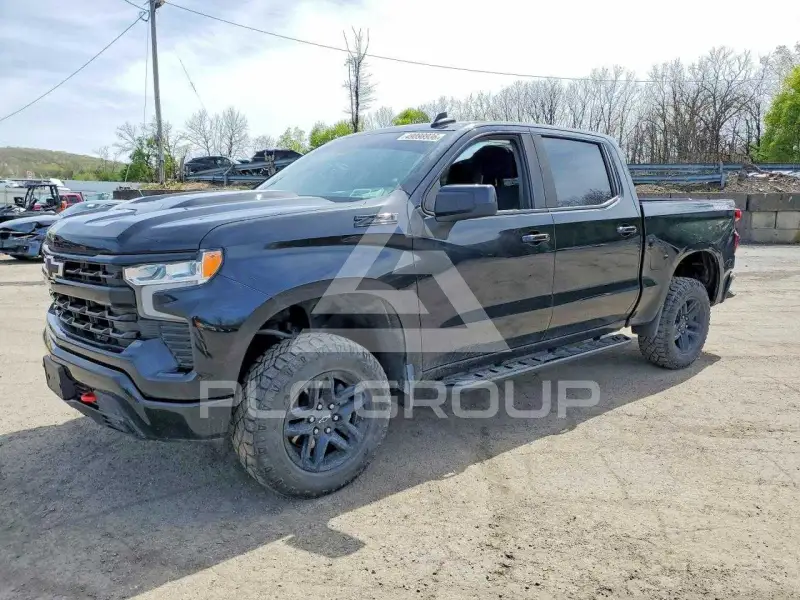 2023 Chevrolet Silverado photo