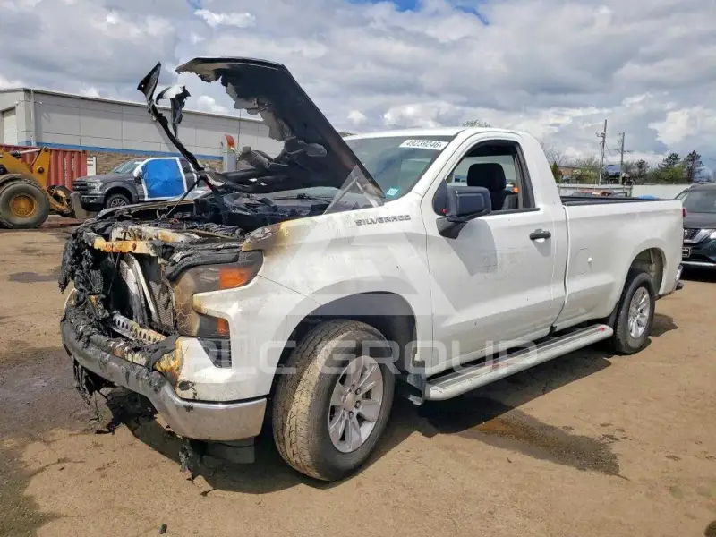 2023 Chevrolet Silverado photo