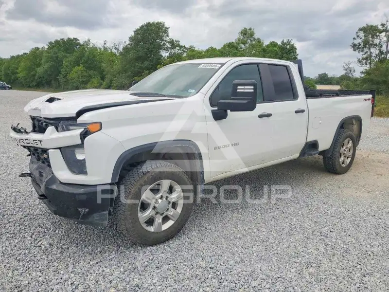 2023 Chevrolet Silverado фото