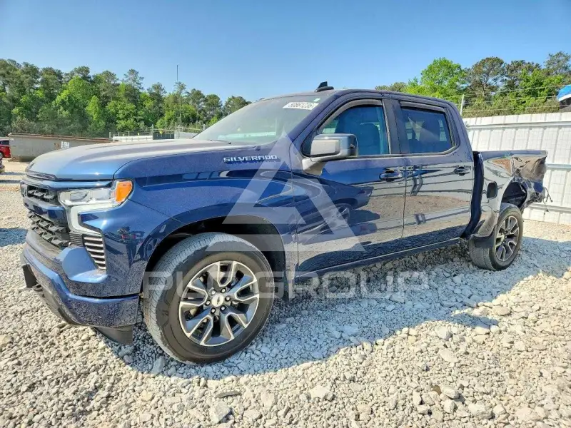 2023 Chevrolet Silverado фото
