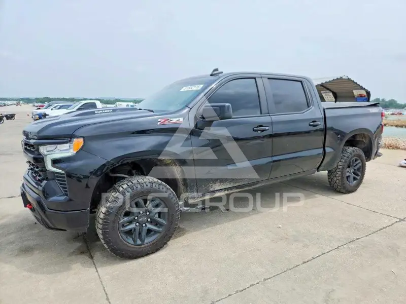 2023 Chevrolet Silverado фото