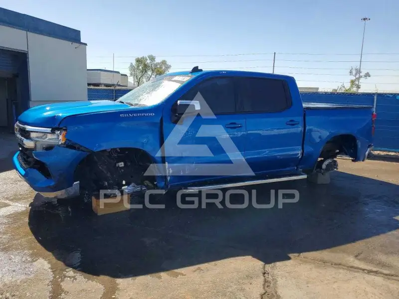 2023 Chevrolet Silverado photo
