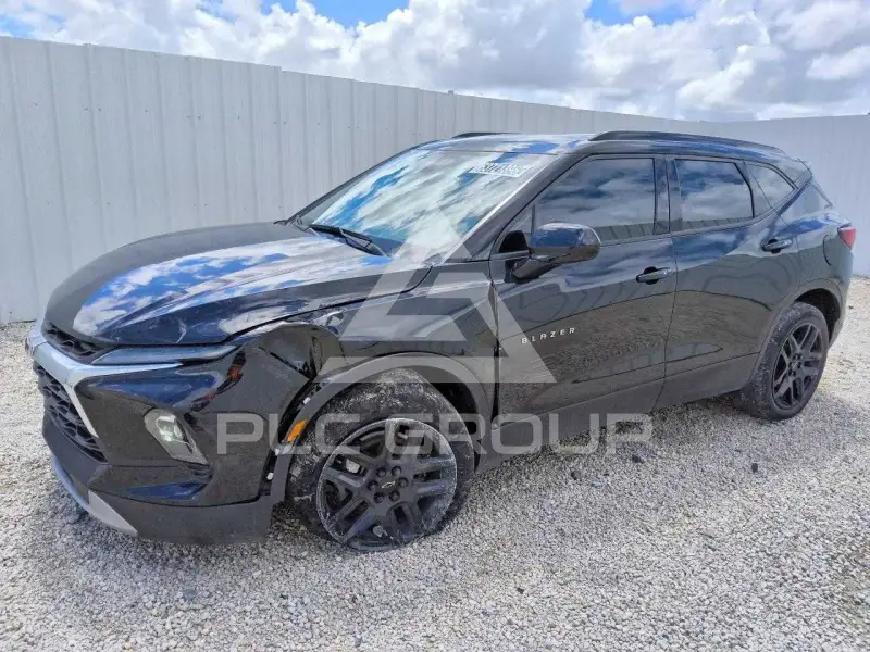 2023 Chevrolet Blazer photo