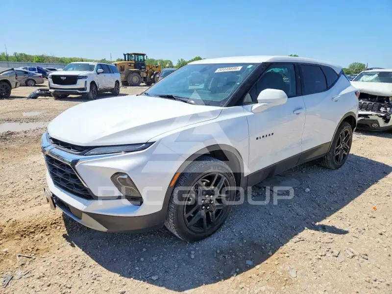2023 Chevrolet Blazer photo