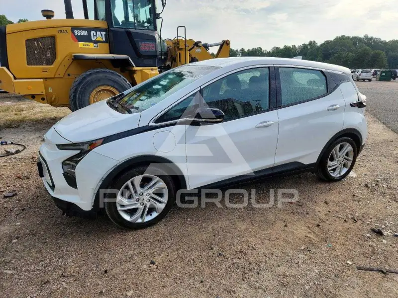 2023 Chevrolet Bolt photo