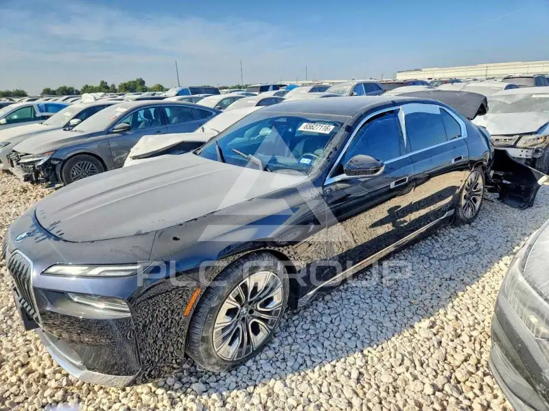 2023 BMW I7 фото