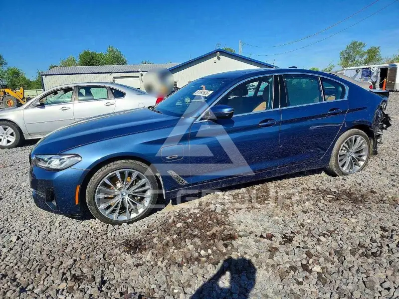 2023 BMW 523 фото