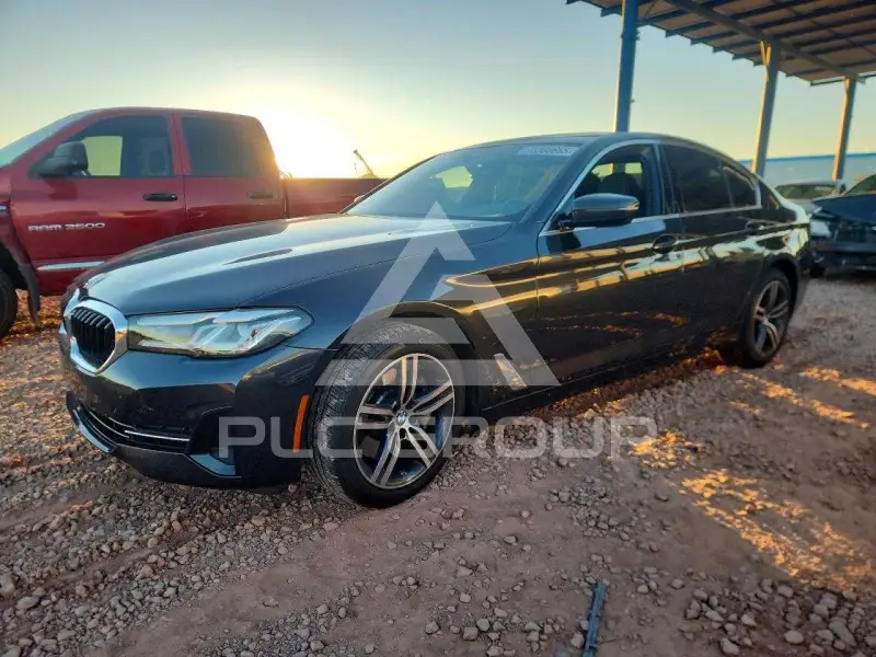 2023 BMW 530 фото
