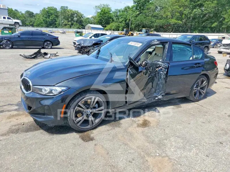2023 BMW 330 фото