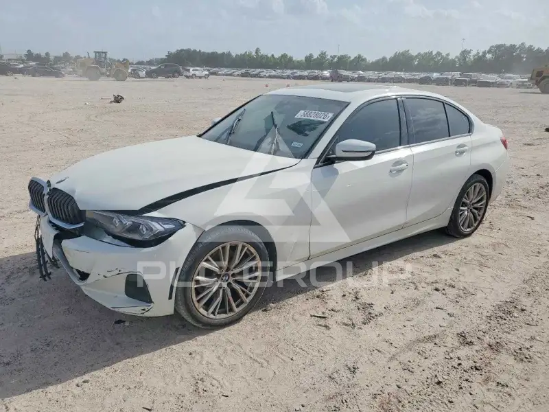 2023 BMW 330 фото