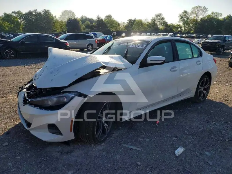 2023 BMW 330 фото