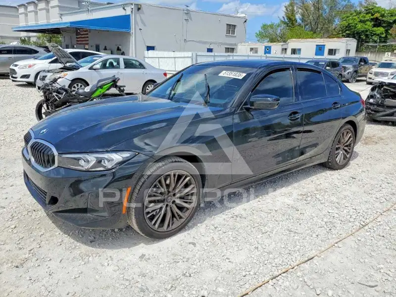 2023 BMW 330 фото