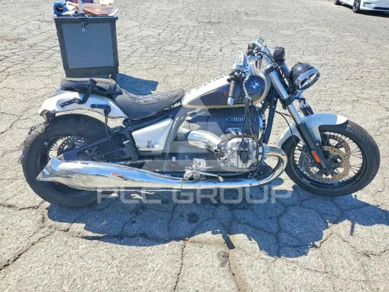 2023 BMW R18 фото
