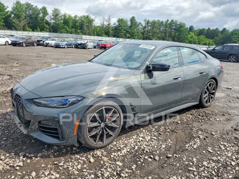 2023 BMW M4 фото