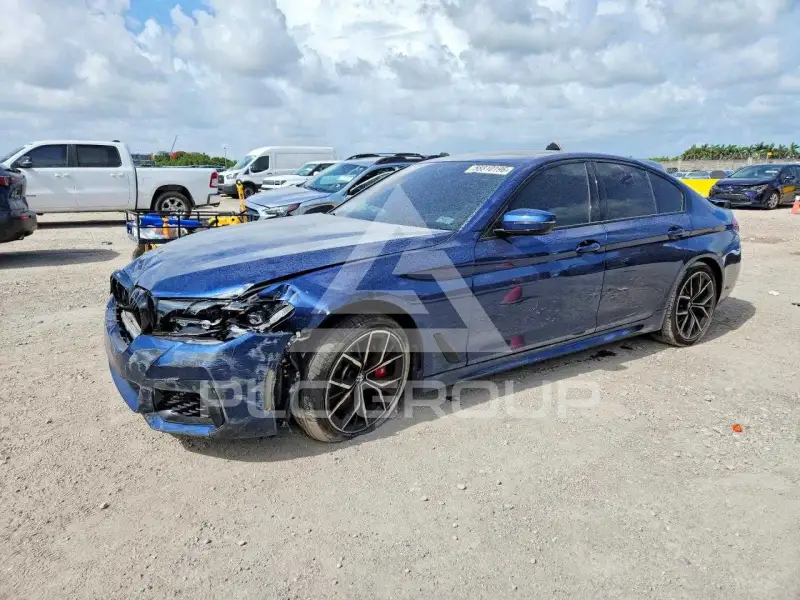 2023 BMW 540 фото