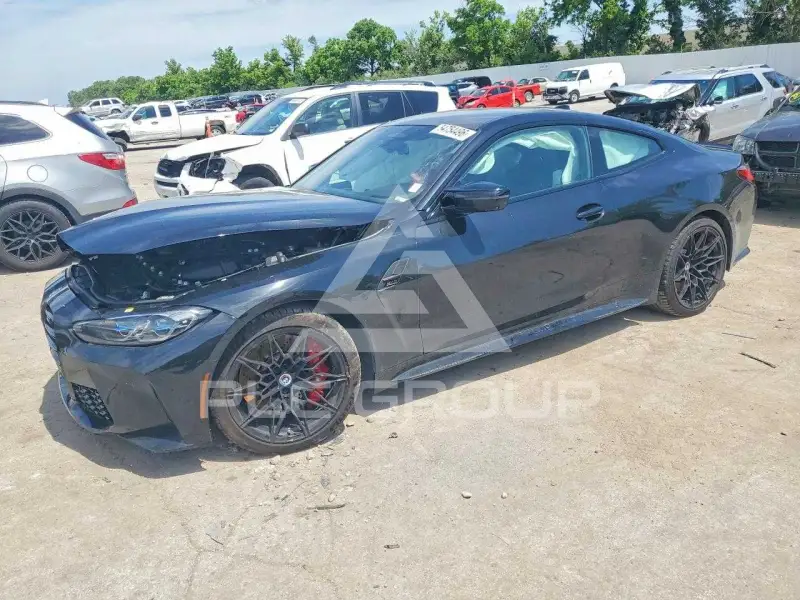 2023 BMW M4 фото