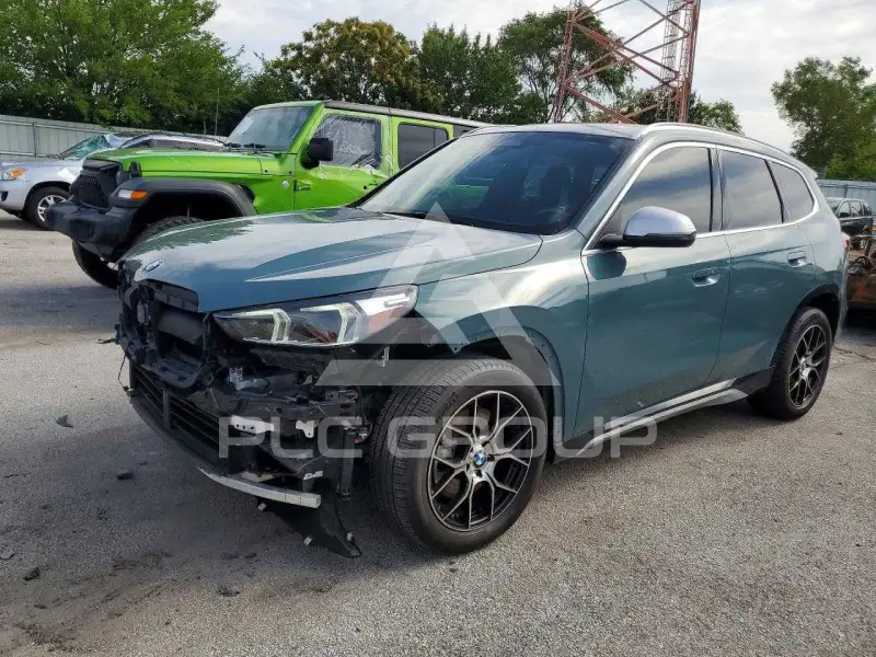 2023 BMW X1 фото