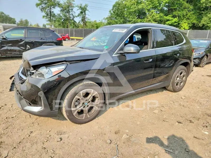 2023 BMW X1 фото
