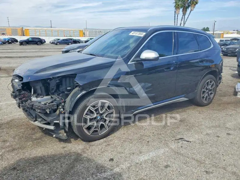 2023 BMW X1 photo