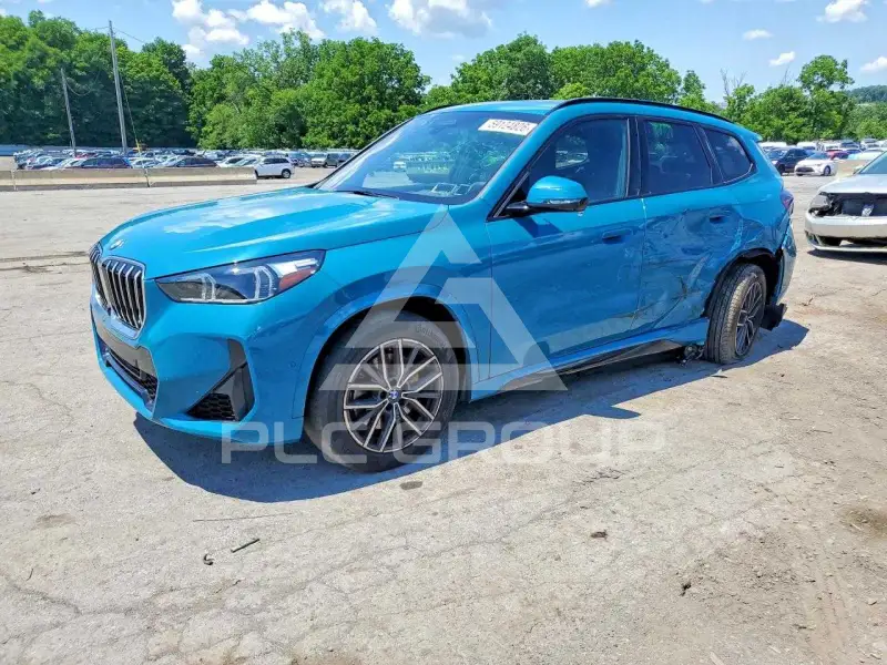2023 BMW X1 фото