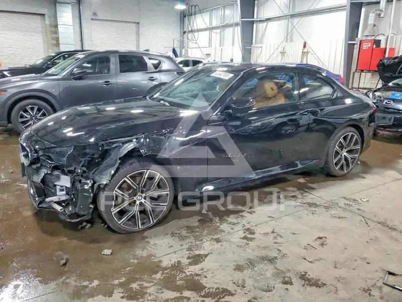 2023 BMW 230 фото