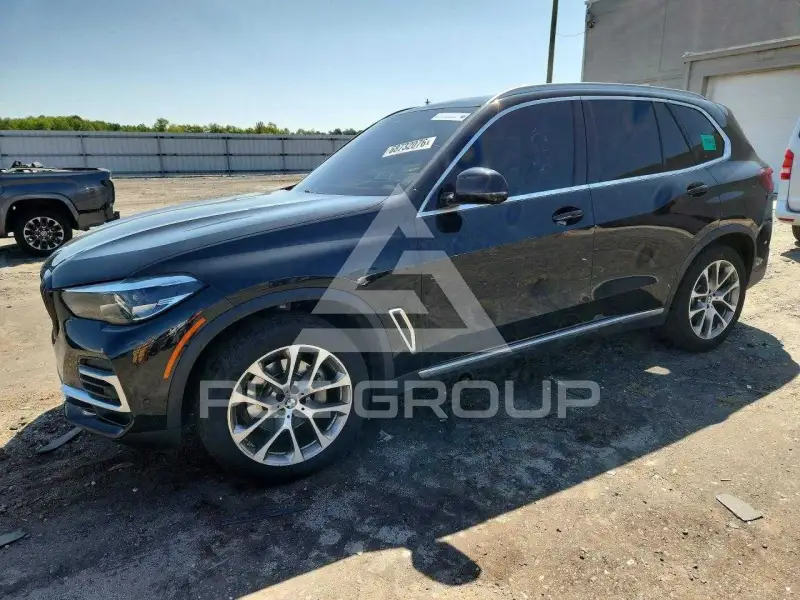 2023 BMW X5 фото
