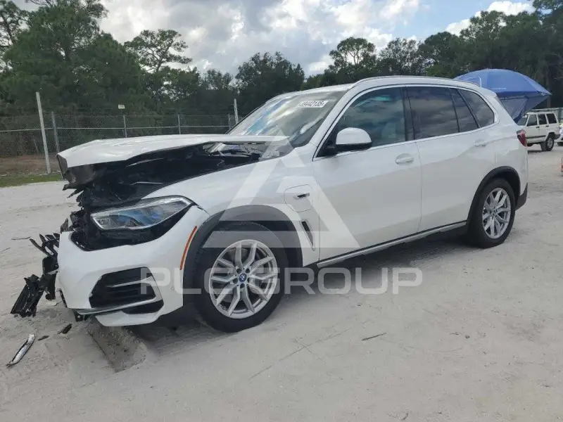 2023 BMW X5 фото