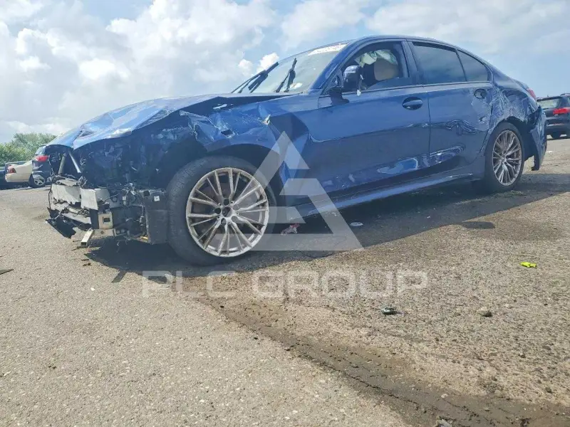 2023 BMW 330 фото