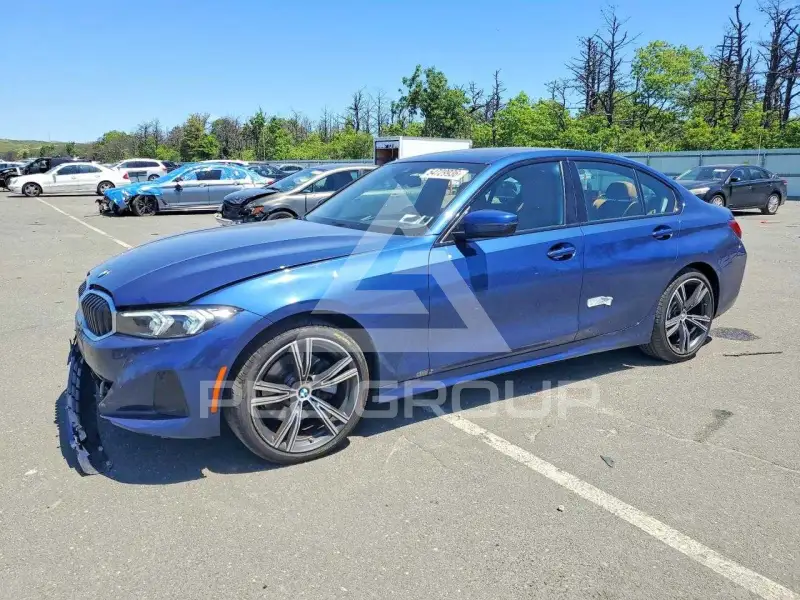 2023 BMW 330 фото