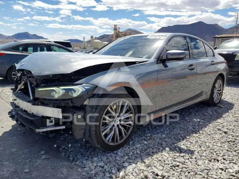 2023 BMW 330 фото