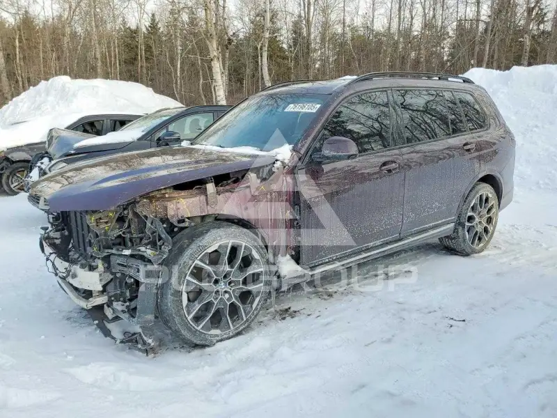 2023 BMW X7 фото
