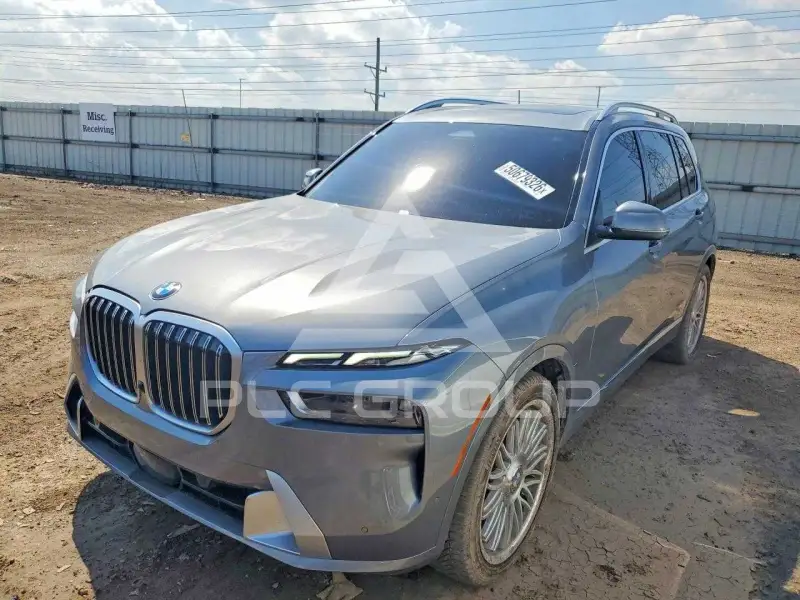 2023 BMW X7 photo