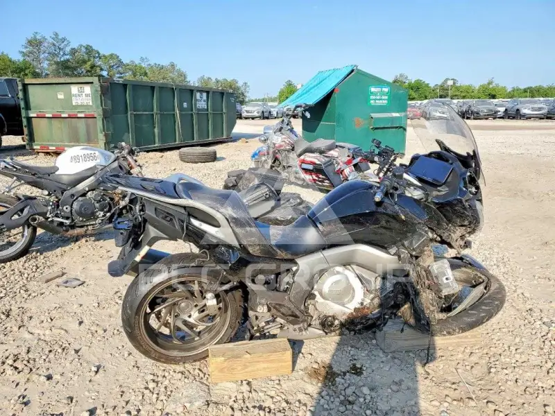 2023 BMW K1600 фото