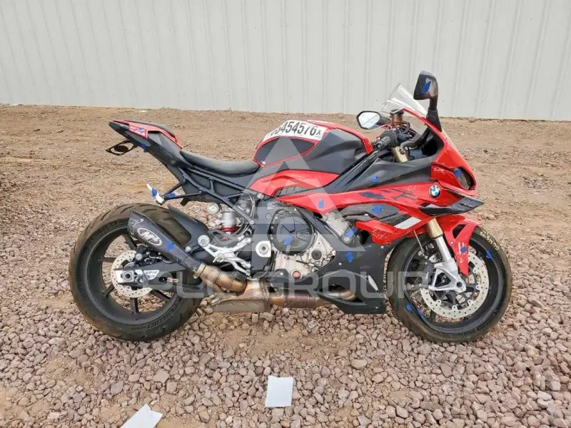 2023 BMW S1000 фото